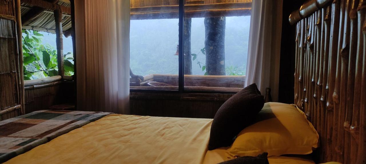 Fab - Bamboo Hut With Open Shower Мунар Екстериор снимка